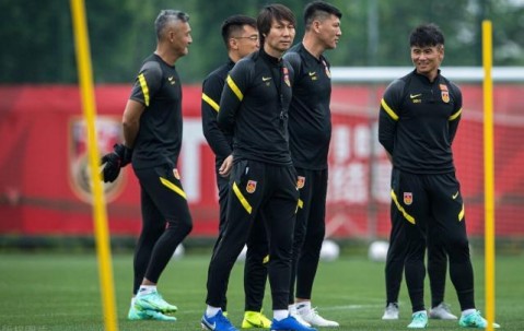 开云注册-国足封闭区内上量训练 李铁继续冲刺12强赛