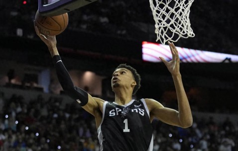 开云平台-短短3年，打破6项历史记录，如今再创历史，22岁已成地表最强球员