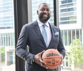 kaiyun官网-雄鹿新帅充满豪情壮志，他已经俘获字母哥的“芳心”