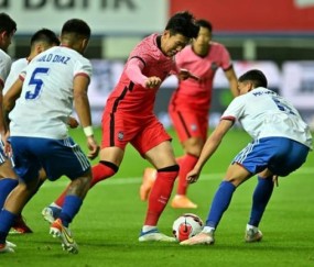 kaiyun官网-马内回家探亲 塞内加尔球迷见到偶像激动语无伦次